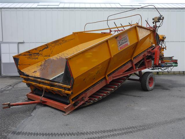 Приемный бункер Miedema Disco 750 с роликовым очистителем и 2 конвейерами
