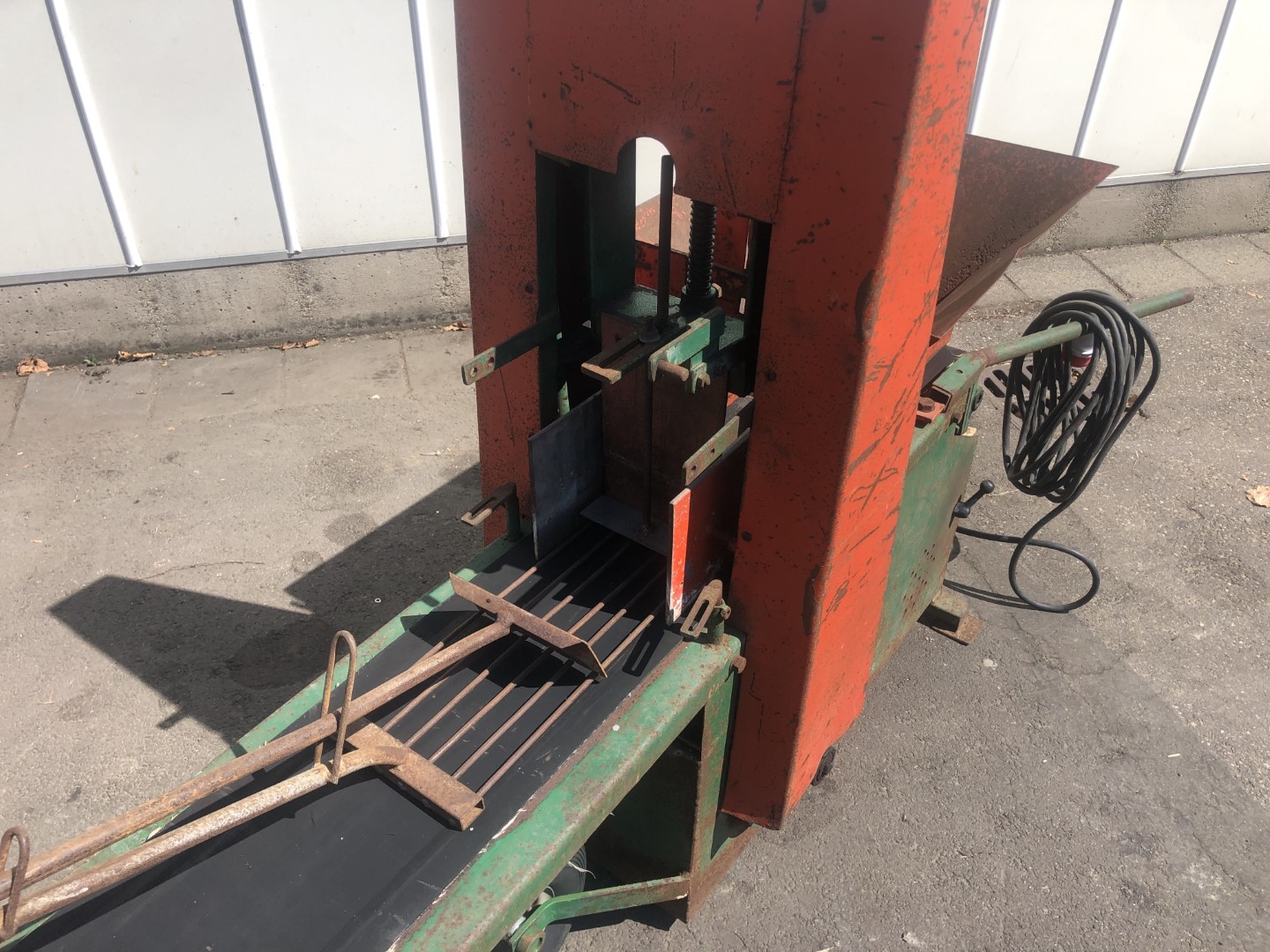 ������������� ������ Dokex 18 ��