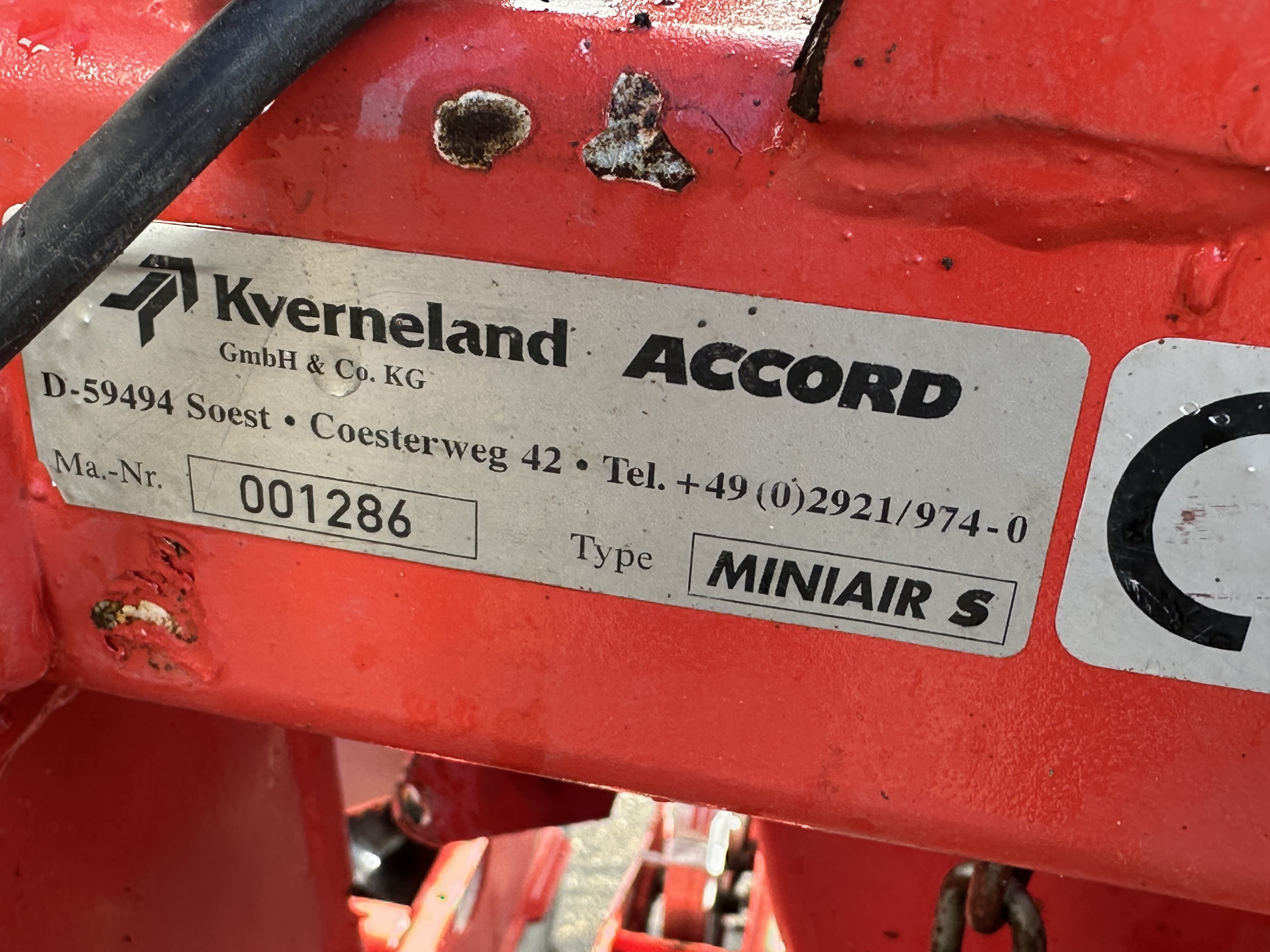 Kverneland Accord Miniair S Пневматическая сеялка 12 рядов, гидравлически складывающихся