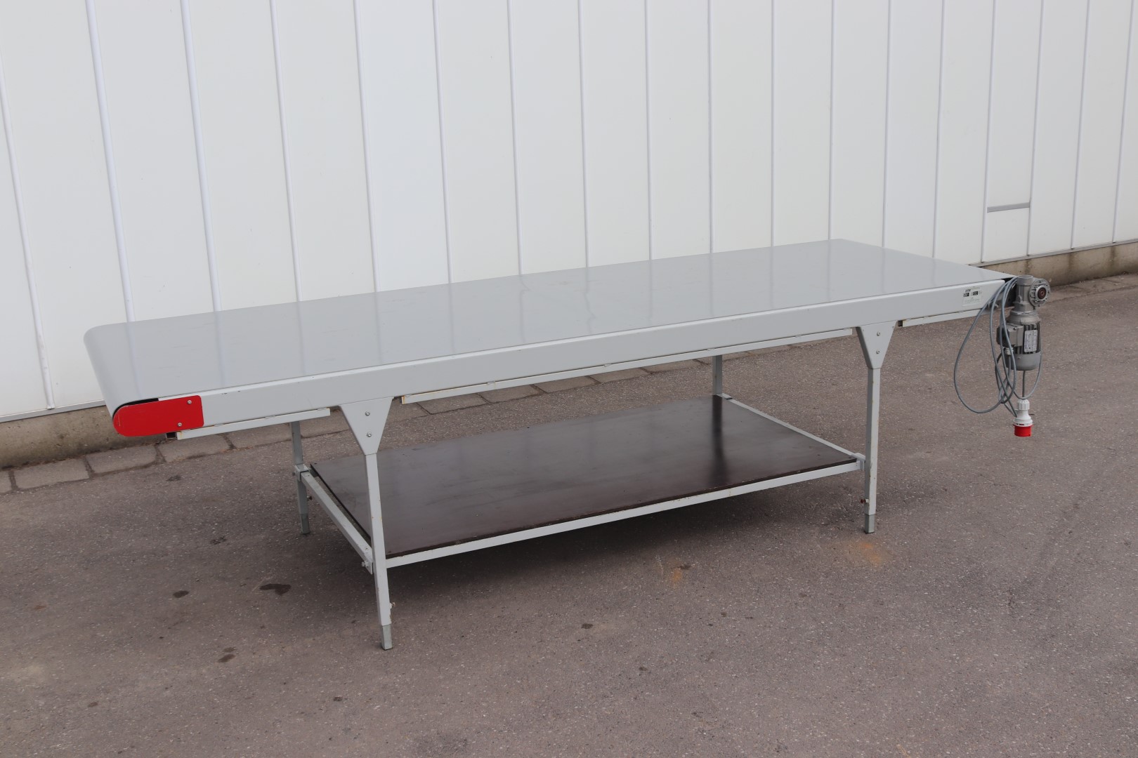 Плоский конвейер BTM 300 x 100 см