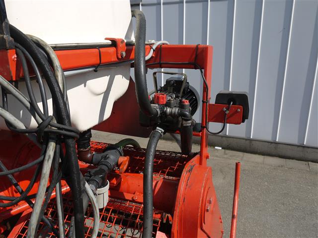Землеройная машина Farmax SRP125LHD с набором для фумигации