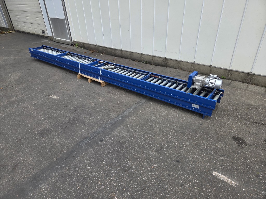 Роликовый конвейер 1050 x 43 см, приводной вал