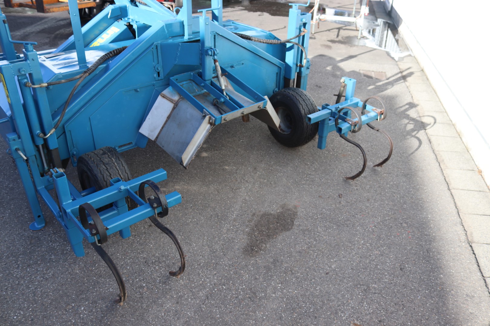 Imants IRF-III hillformer for asparagus
