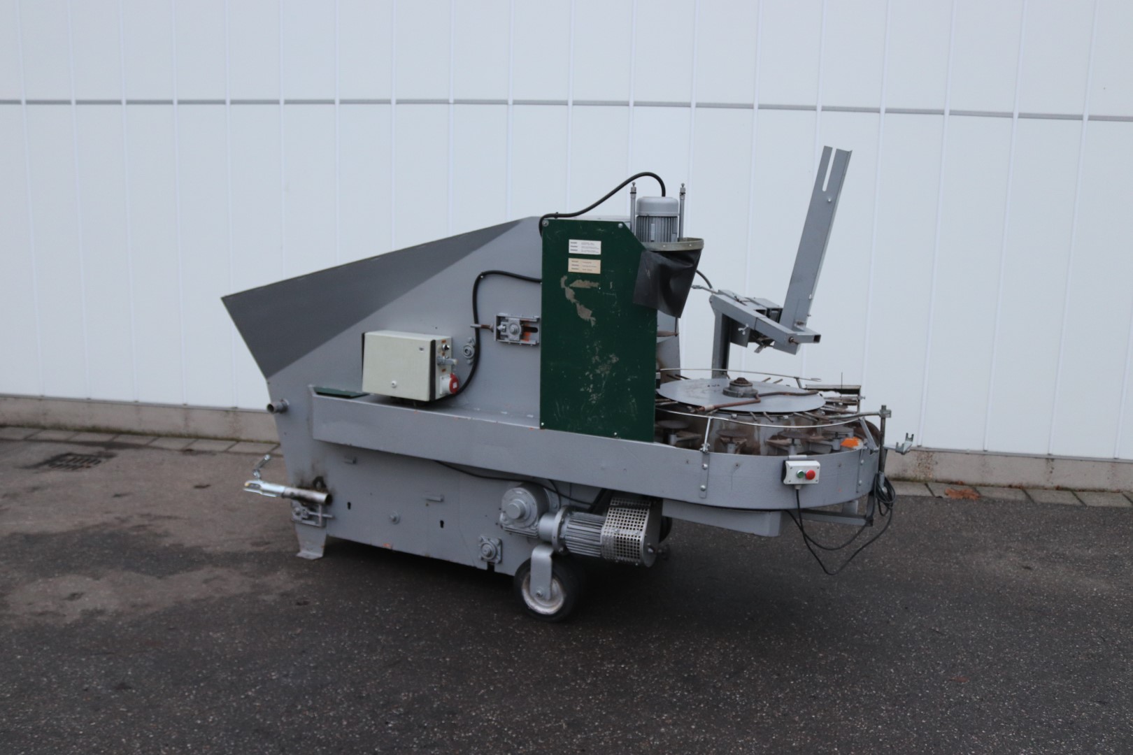 Mayer potting machine