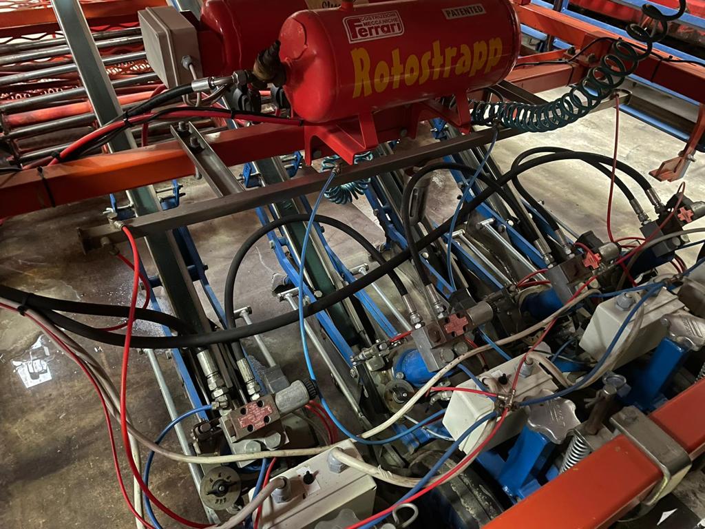 4-������ ����������������� ������ Ferrari Rotostrapp ��� ��������� ������