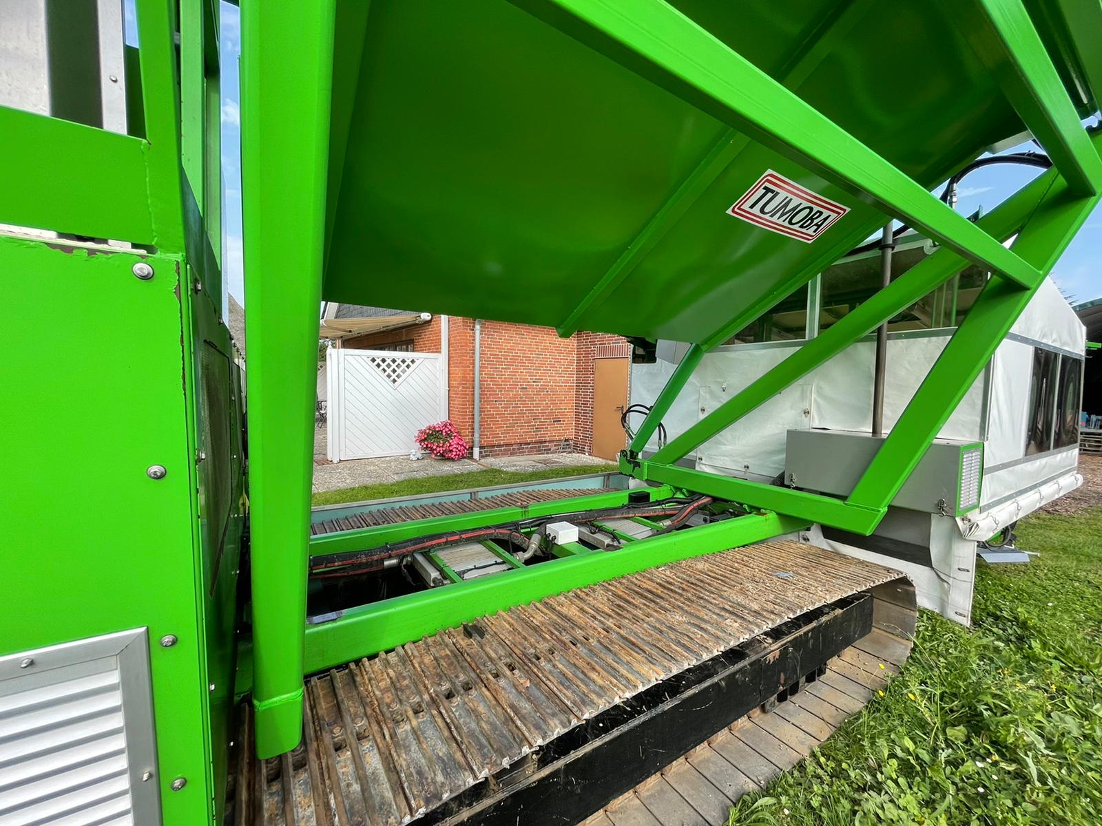 Tumoba SP3 harvester for Brussels sprouts with 3 rows