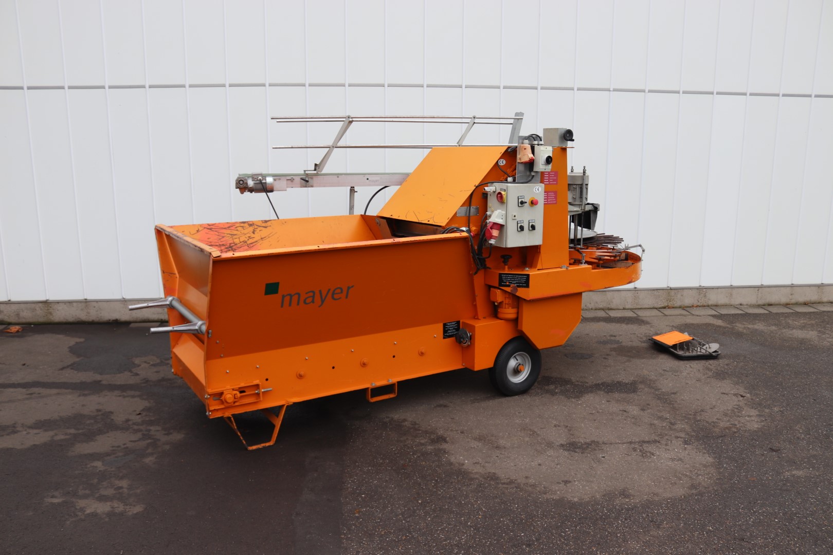 Mayer 1010 potting machine