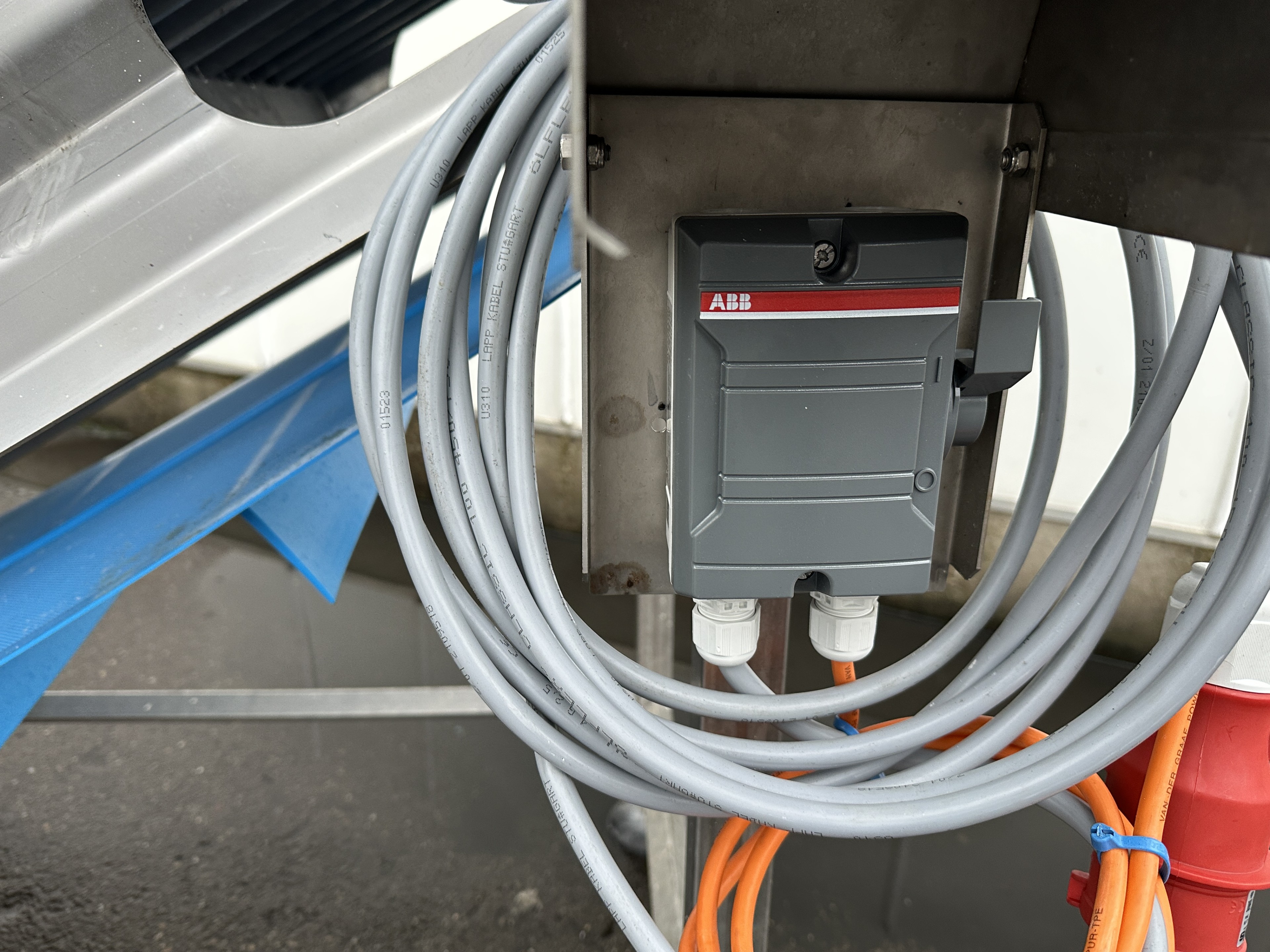 Innotec Systems Элеваторный конвейер 200 x 50 см