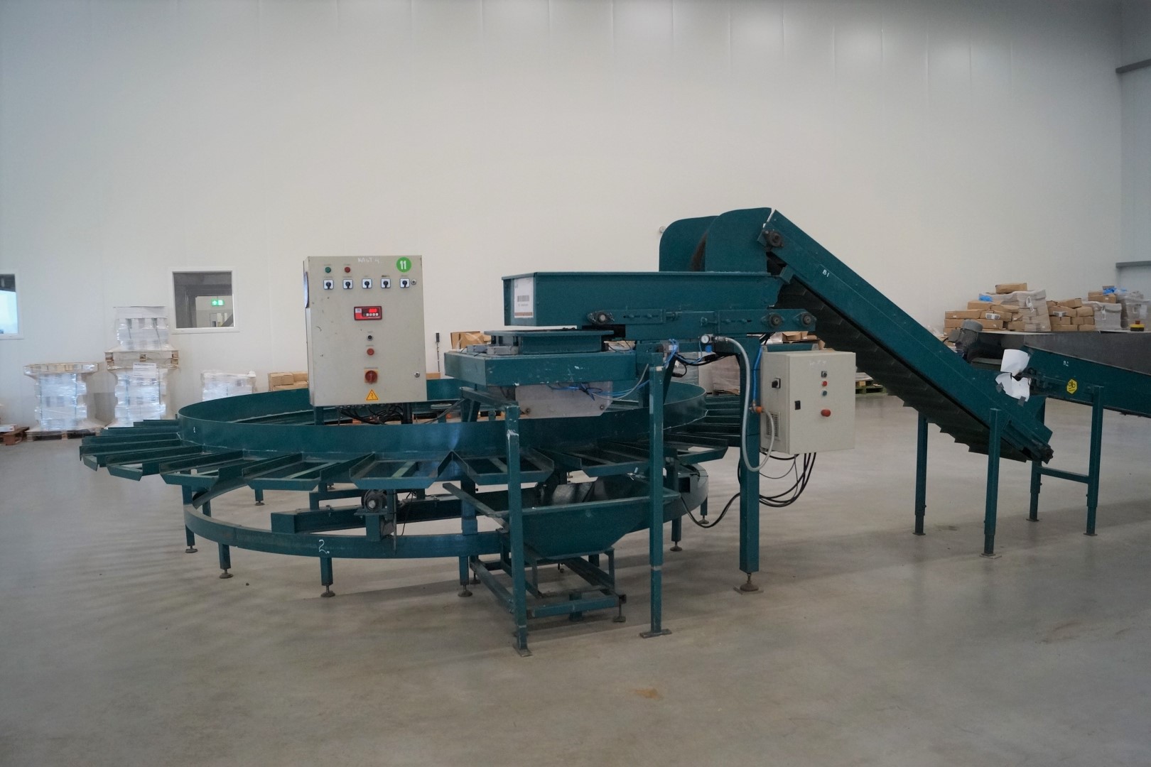 Весовой дозатор Demco Carousel для коробок 60 x 40 см с наполнителем