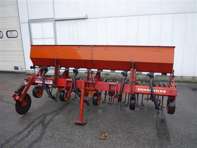 Культиватор Kongskilde Vibro 4 ряда с удобрениями