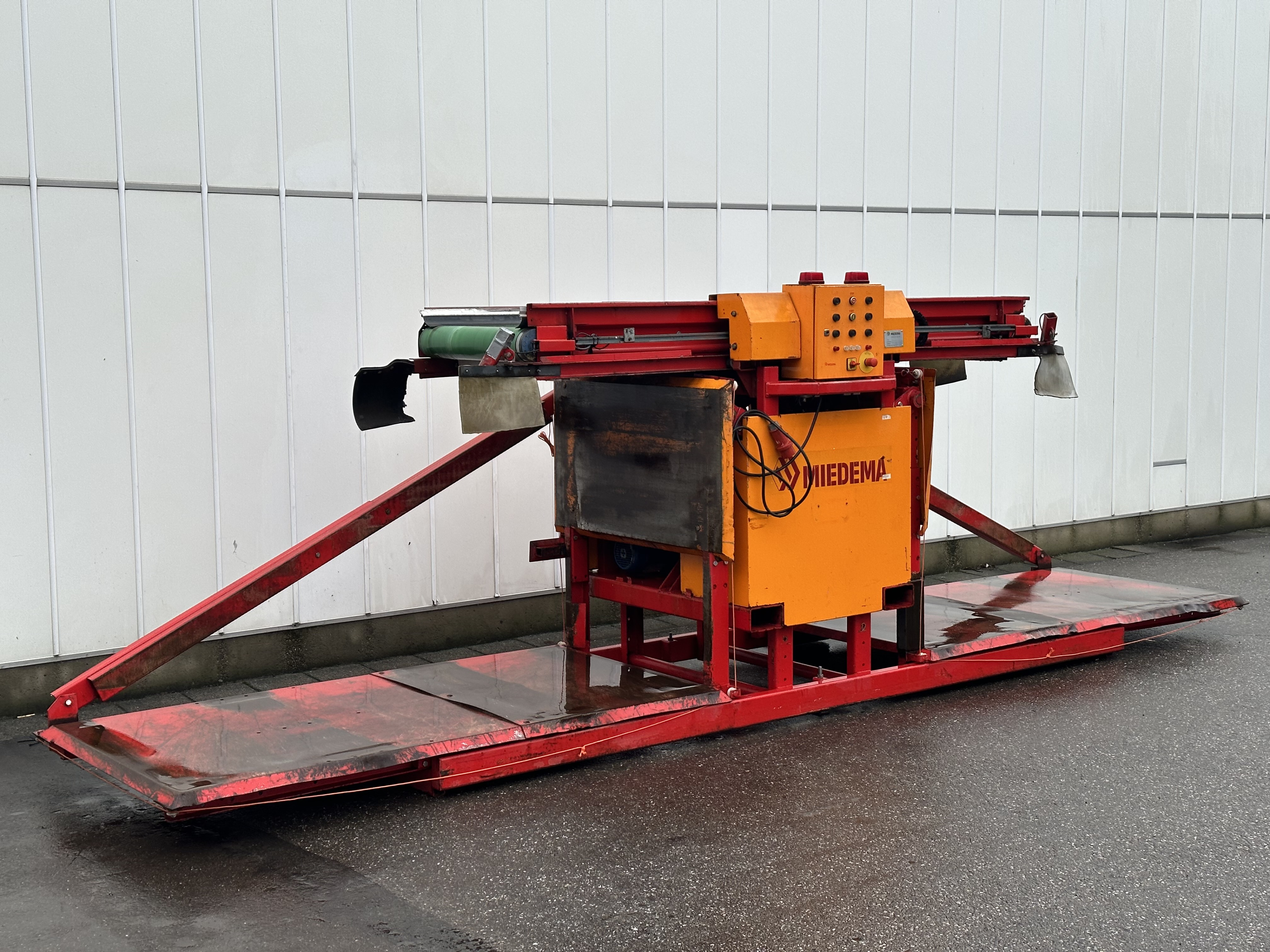 ����������� ������ Miedema AKV290/70