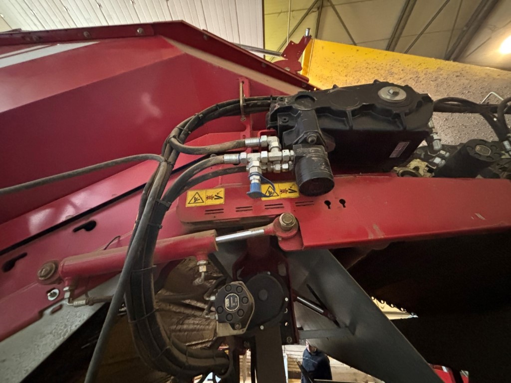 Grimme RH24 - 60 Combi Приемный бункер с предварительным сортировщиком и инспекционным столом
