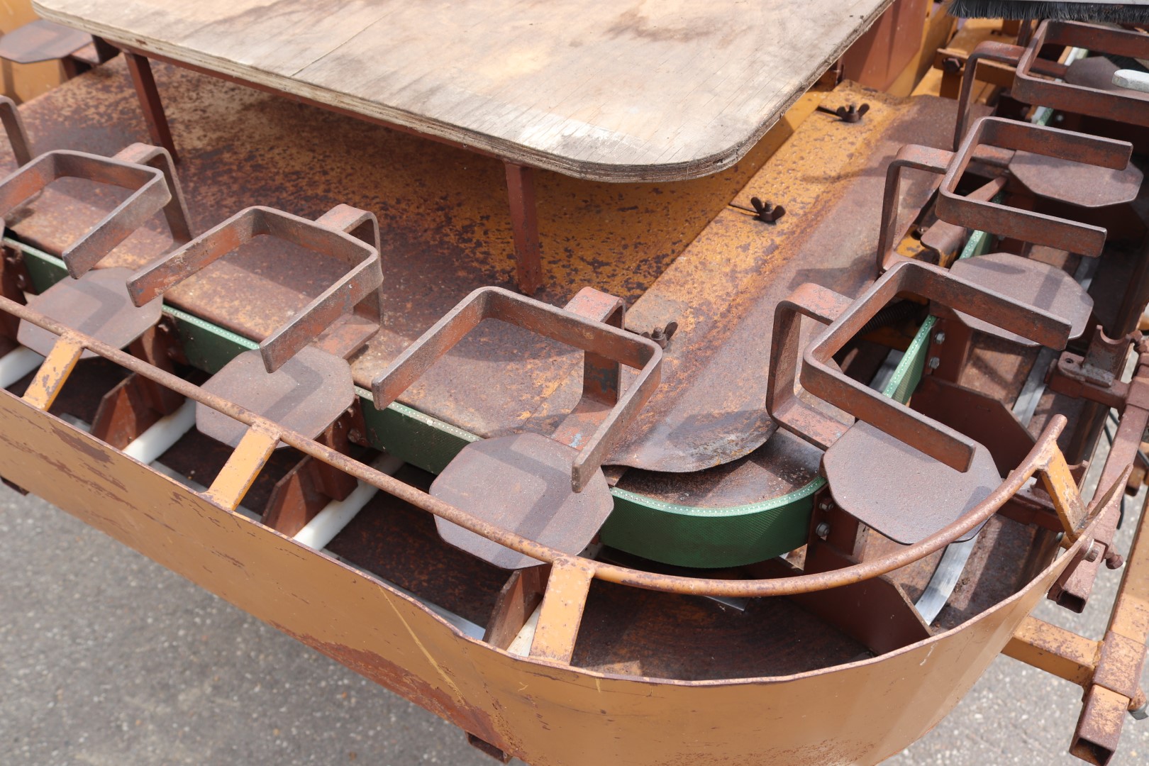 Javo Super potting machine
