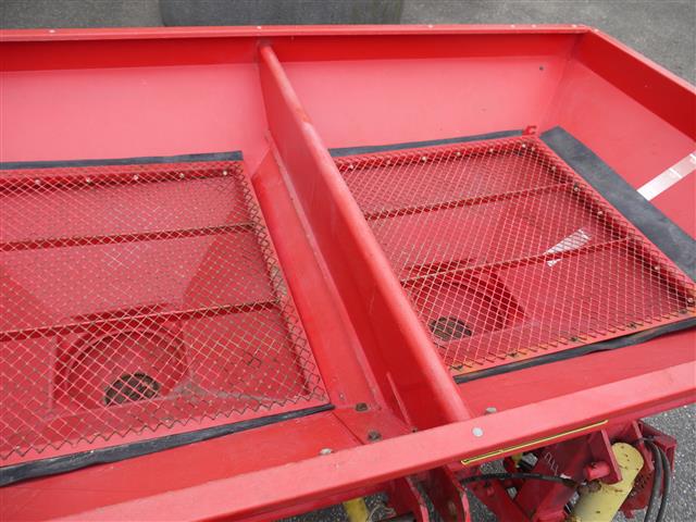 Сверхбольшой разбрасыватель удобрений Lely 1600