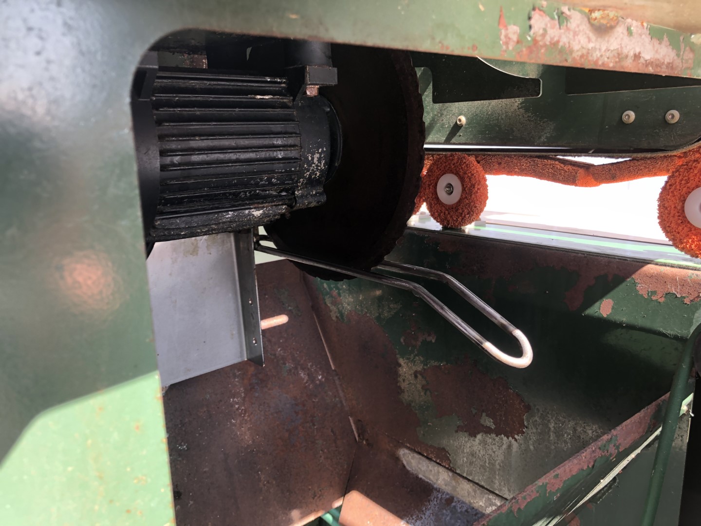 Potveer flower bunching machine