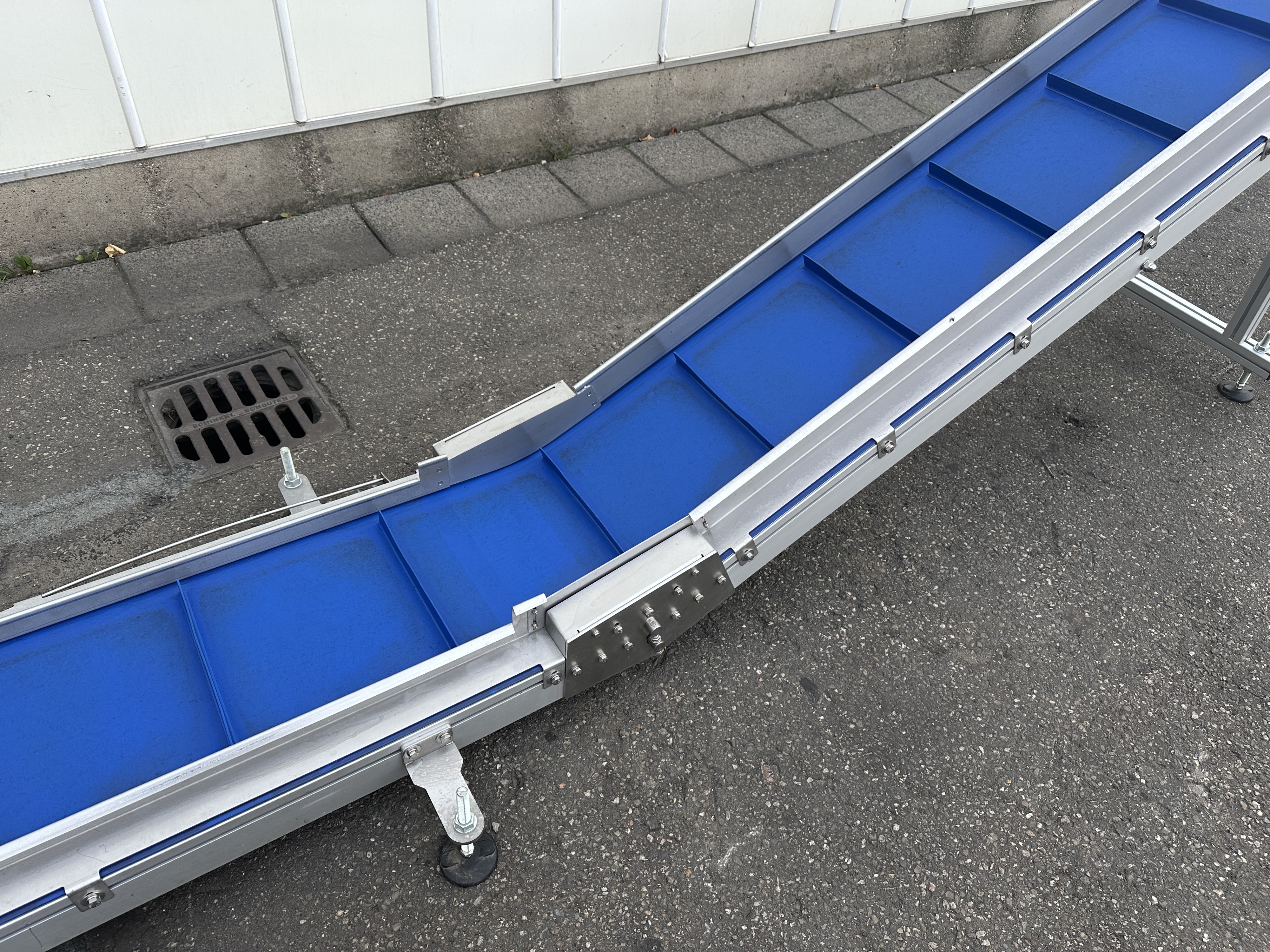 BCK N60 D10 Элеваторный конвейер 590 x 45 см