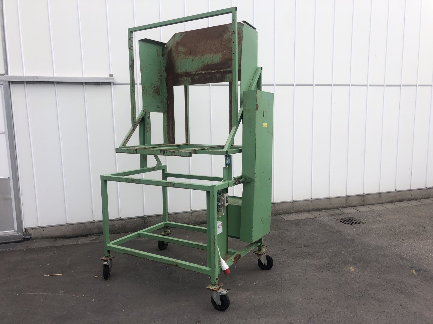 Schneider 130 �������������� �����������