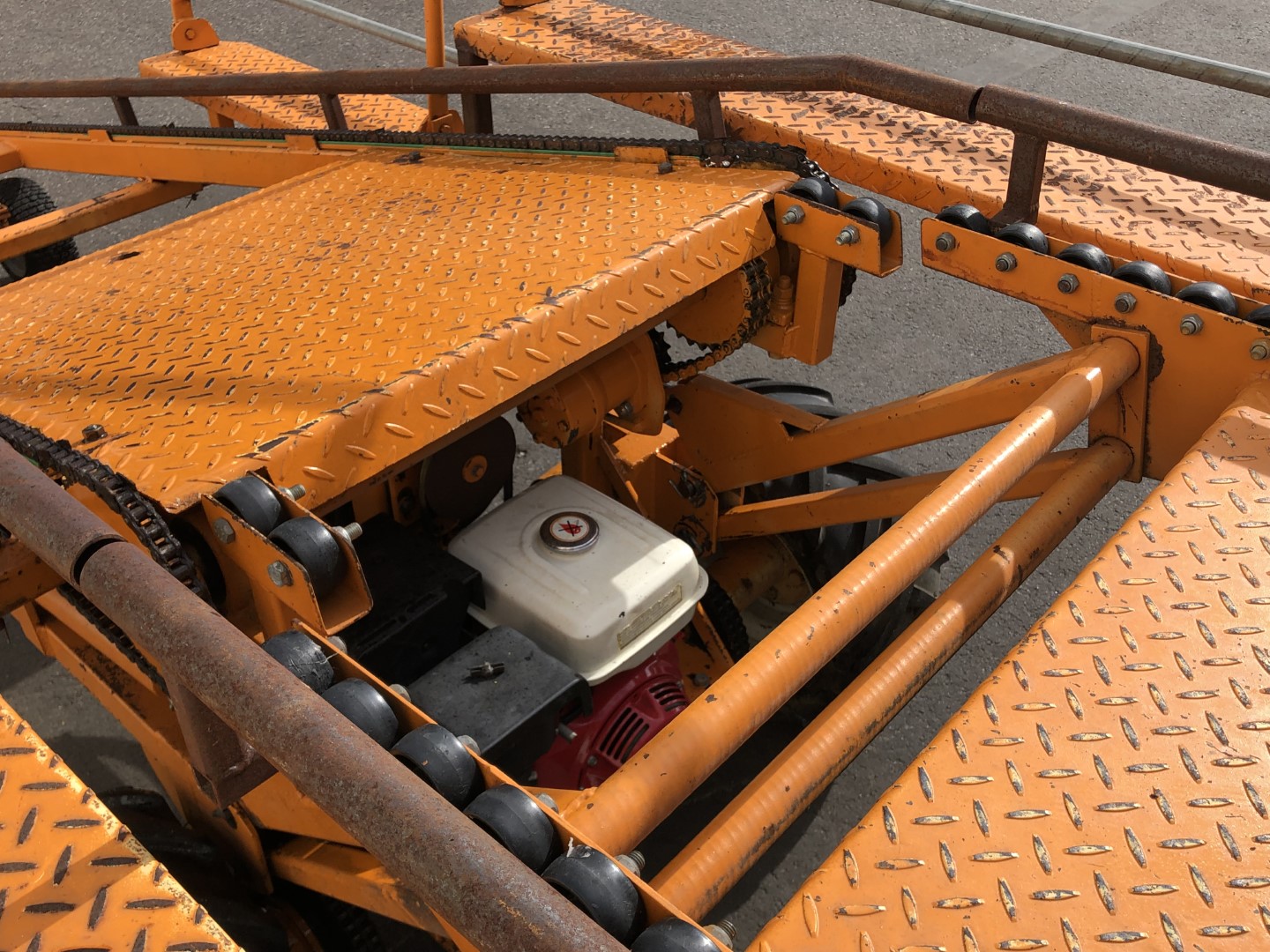 Pluk matic zelfrijdend oogstplateau � kistenlift ��� ��������� ������