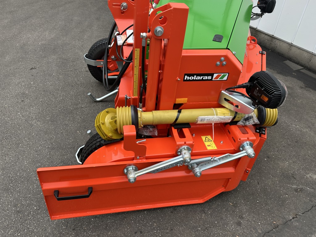 Holaras UM 150-F Ботвоудалитель для лука