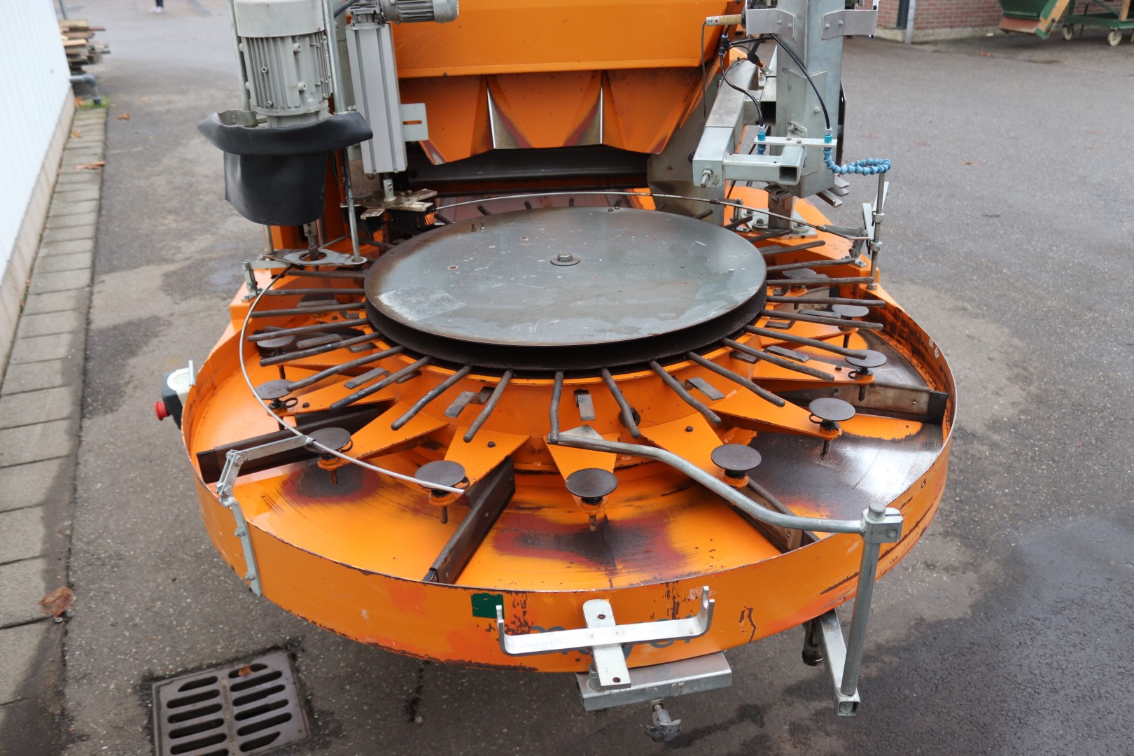 Mayer 1010 potting machine