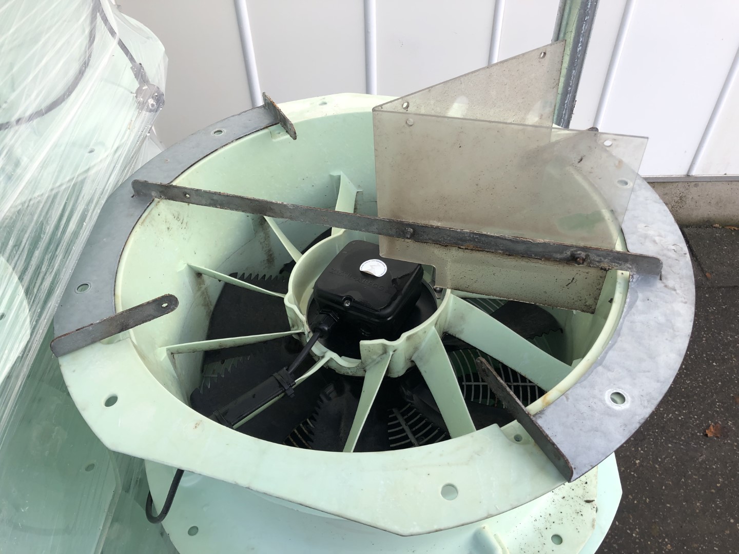 Ziehl-Abegg Ziehl -Abegg zn045-4el.2f.v7p2