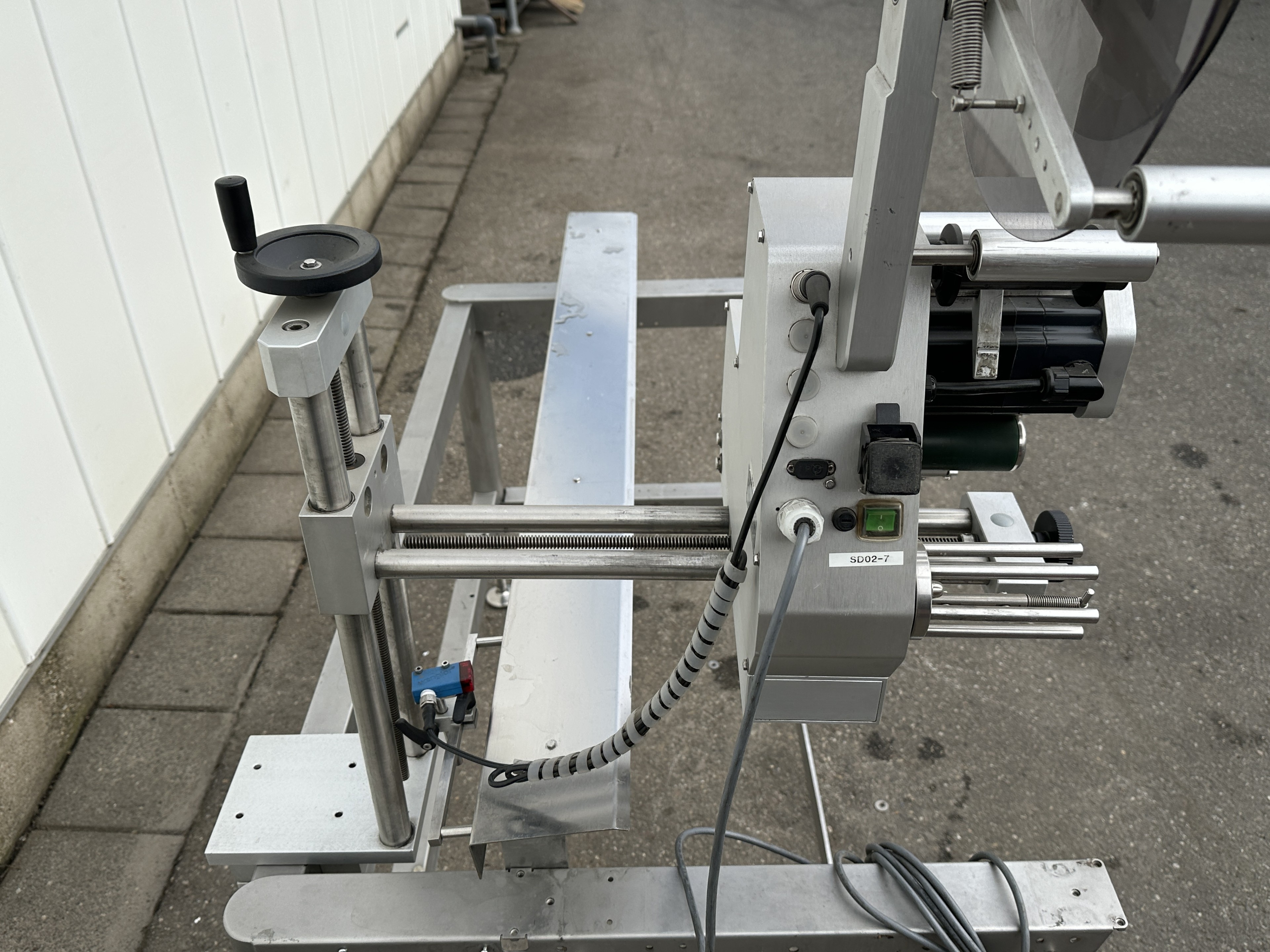 ELS Labeling systems AK3-EB-SCBS201 Этикеровочная машина