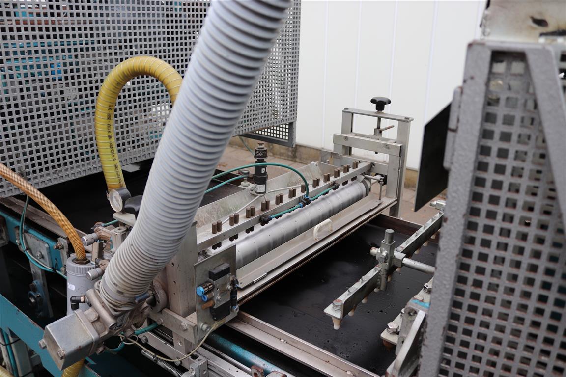 Visser Block-O-Matic soilblocking system