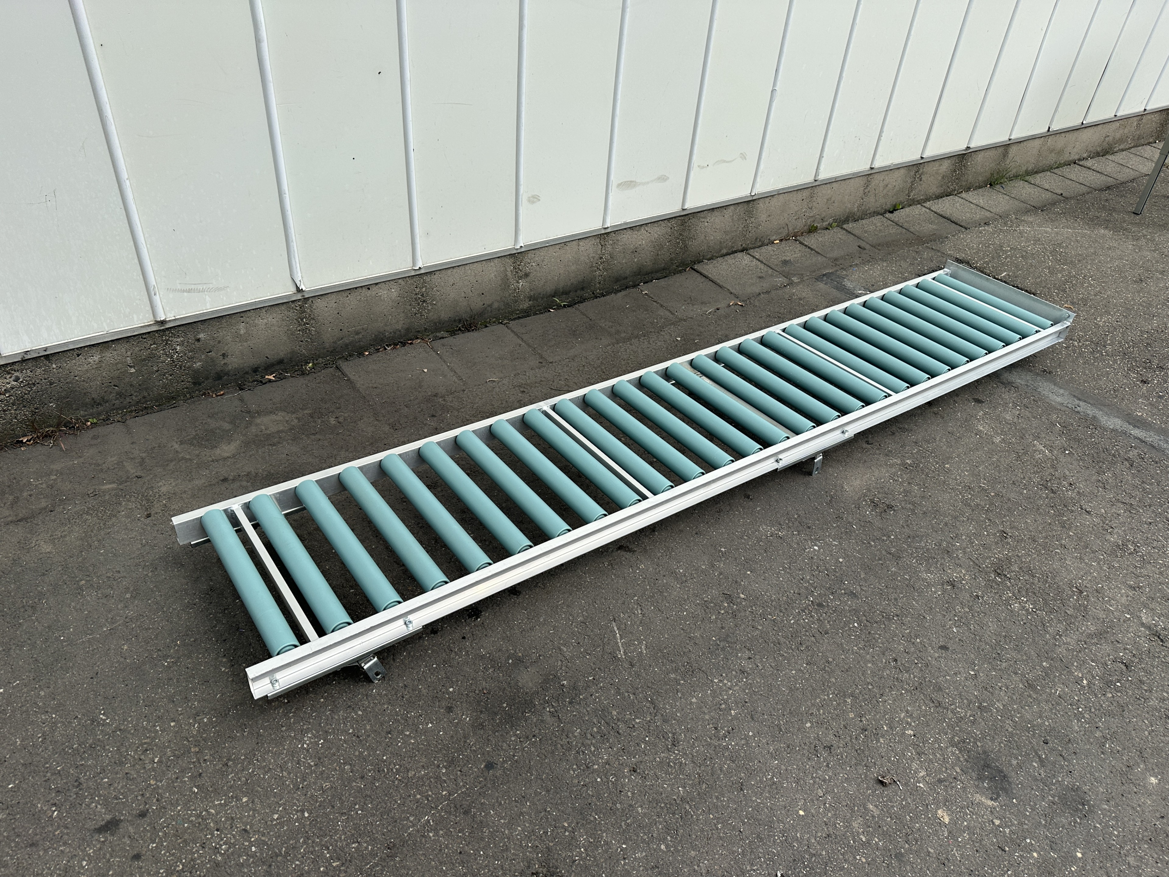 Роликовый конвейер 270 x 45 см