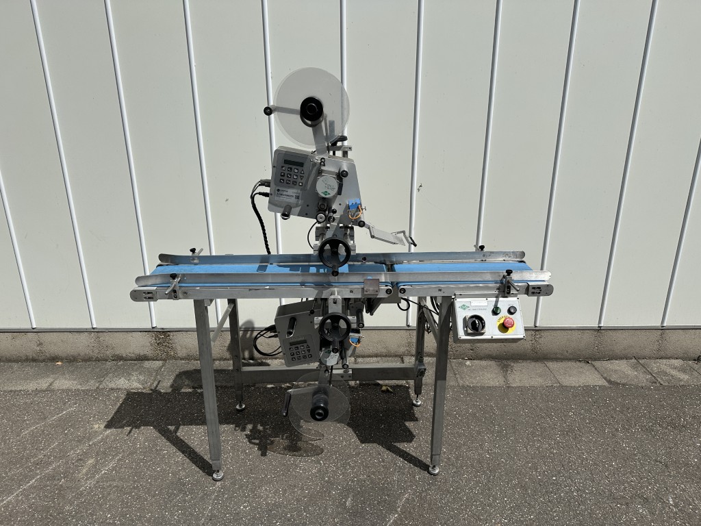 EME Series 2000 Этикеровочная машина