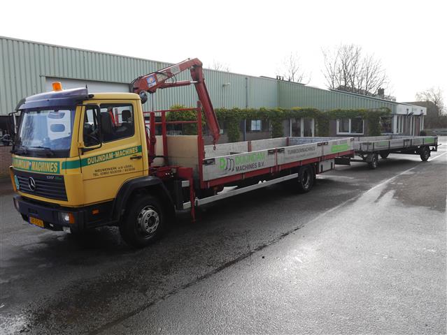 Mercedes Benz 1317 L открытый Грузовик с краном