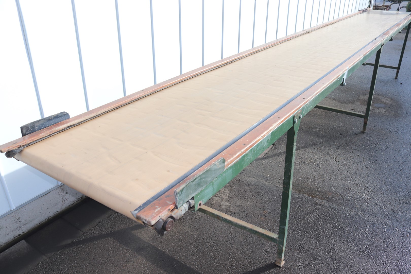 Compas inspection conveyor 690 x 75 cm