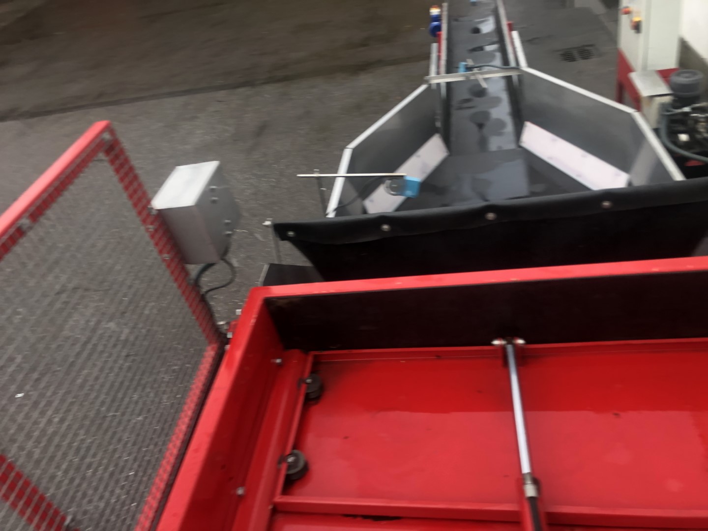 Самосвал Tong Peal Box 130 см с бункером и конвейером