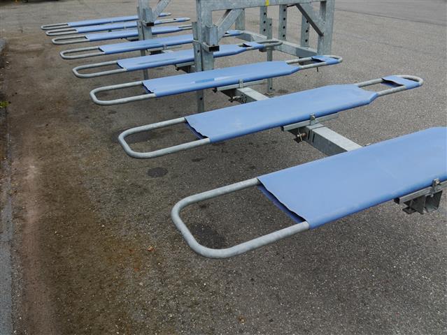 Galvanised weeding machine 8 rows