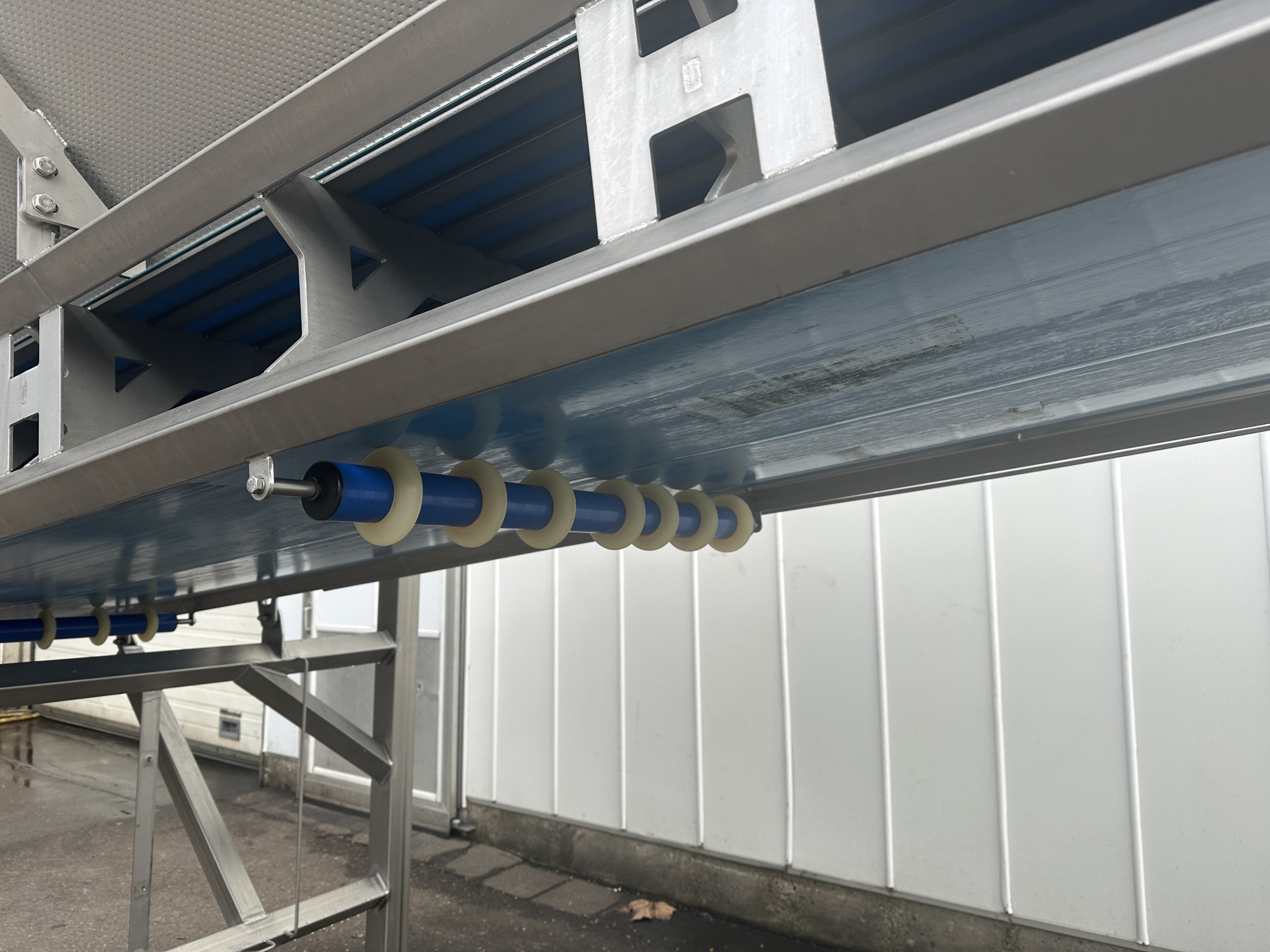 Innotec Systems Дозирующий бункер .