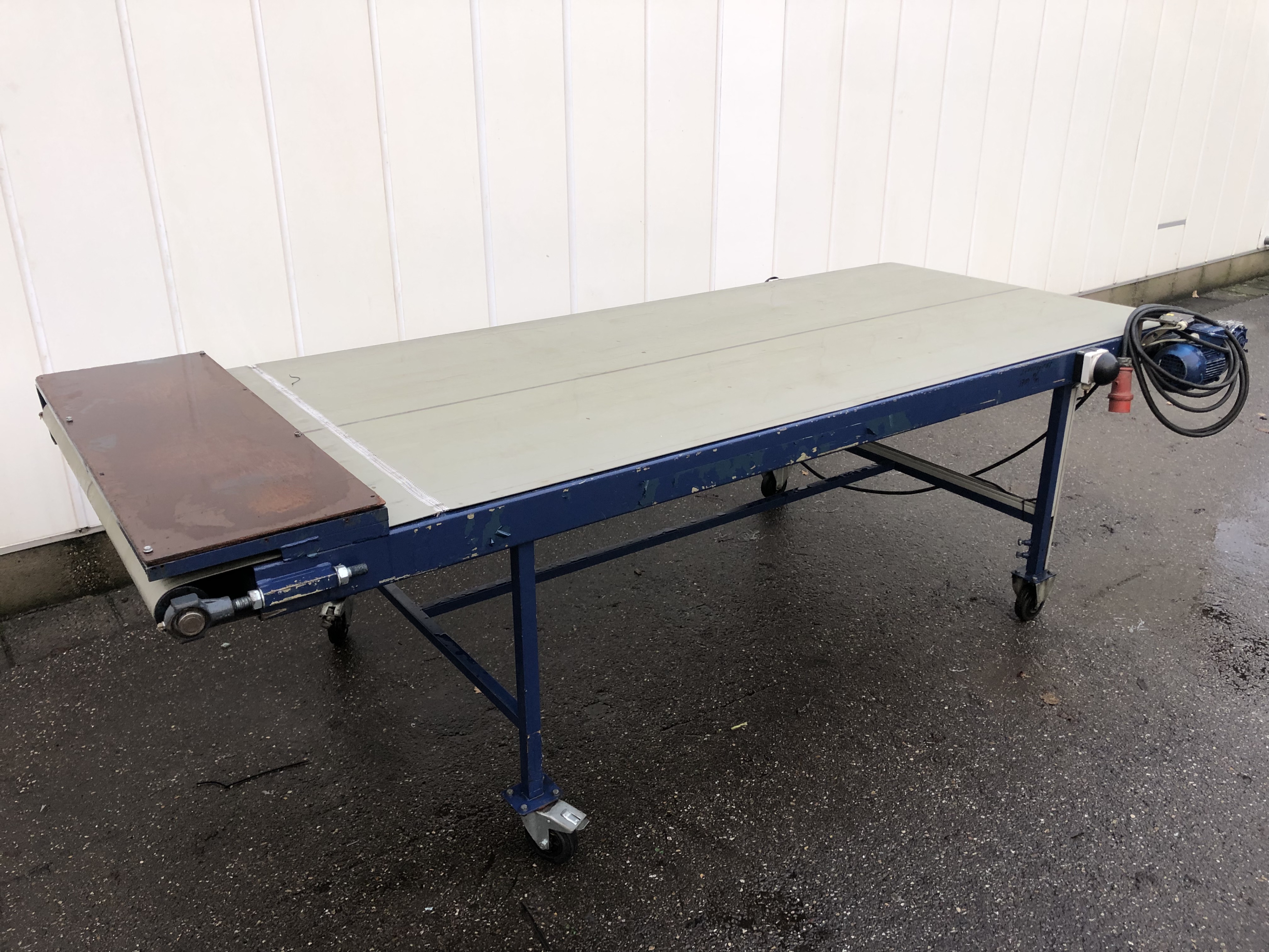Конвейер 303 см x 120 см