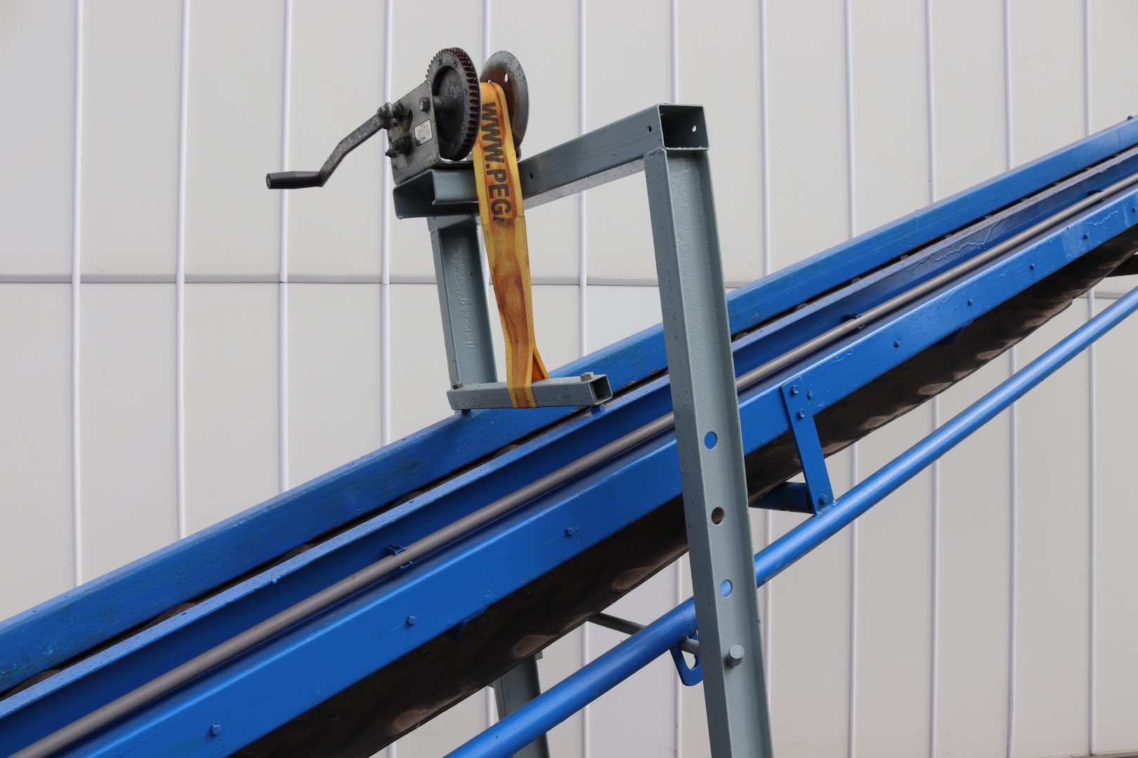 W.N. Kramer elevator 575 x 40 cm