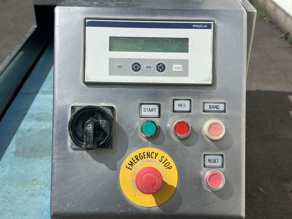 Eillert G-4400 Резательная машина