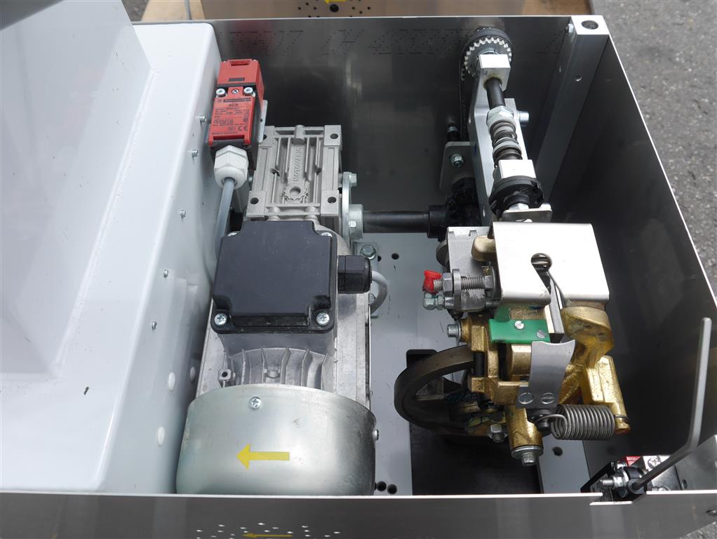 ���������� ������ Cyklop AXRO FXC2 - ���: 2017