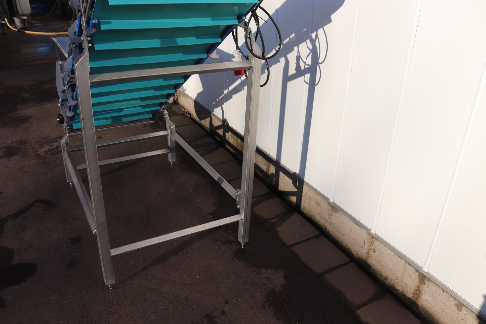 Jasa Stainless steel elevator 210 x 70 cm