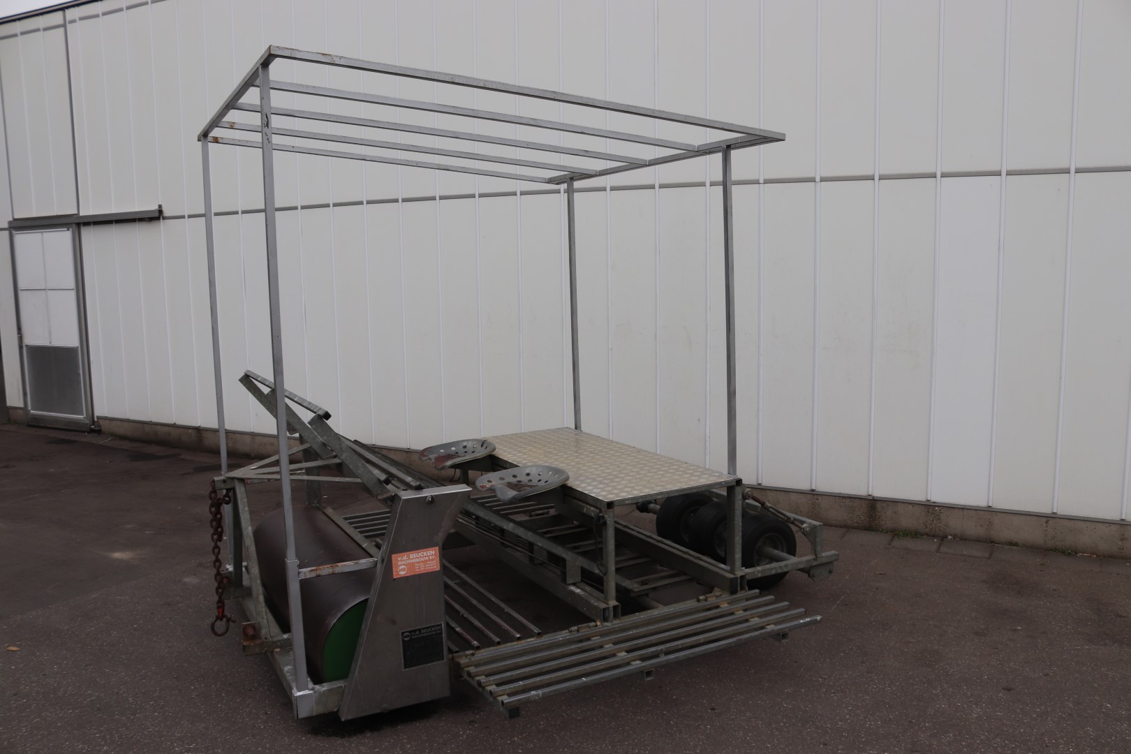 Van den Beucken planting machine transplanter for soilblocks 4 rows