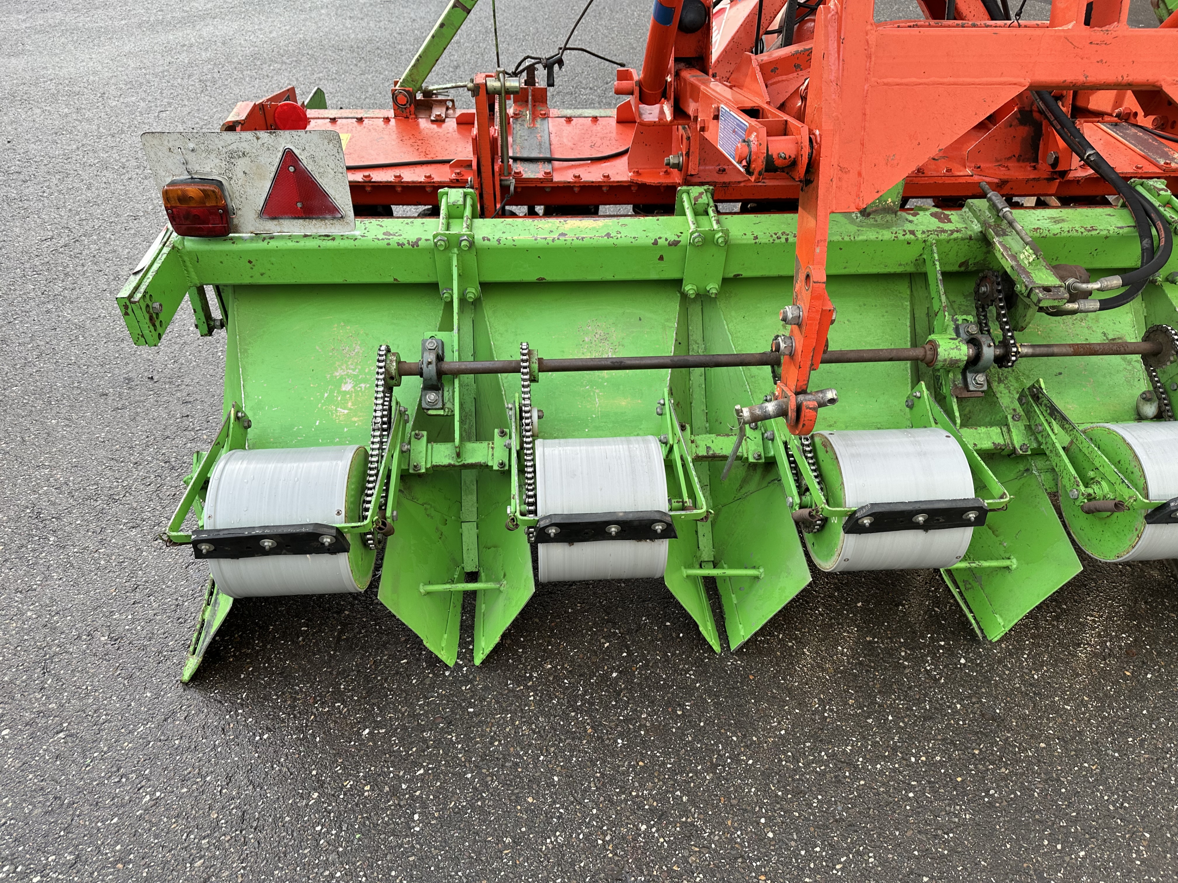 Ротационная борона Kuhn с Hillformer