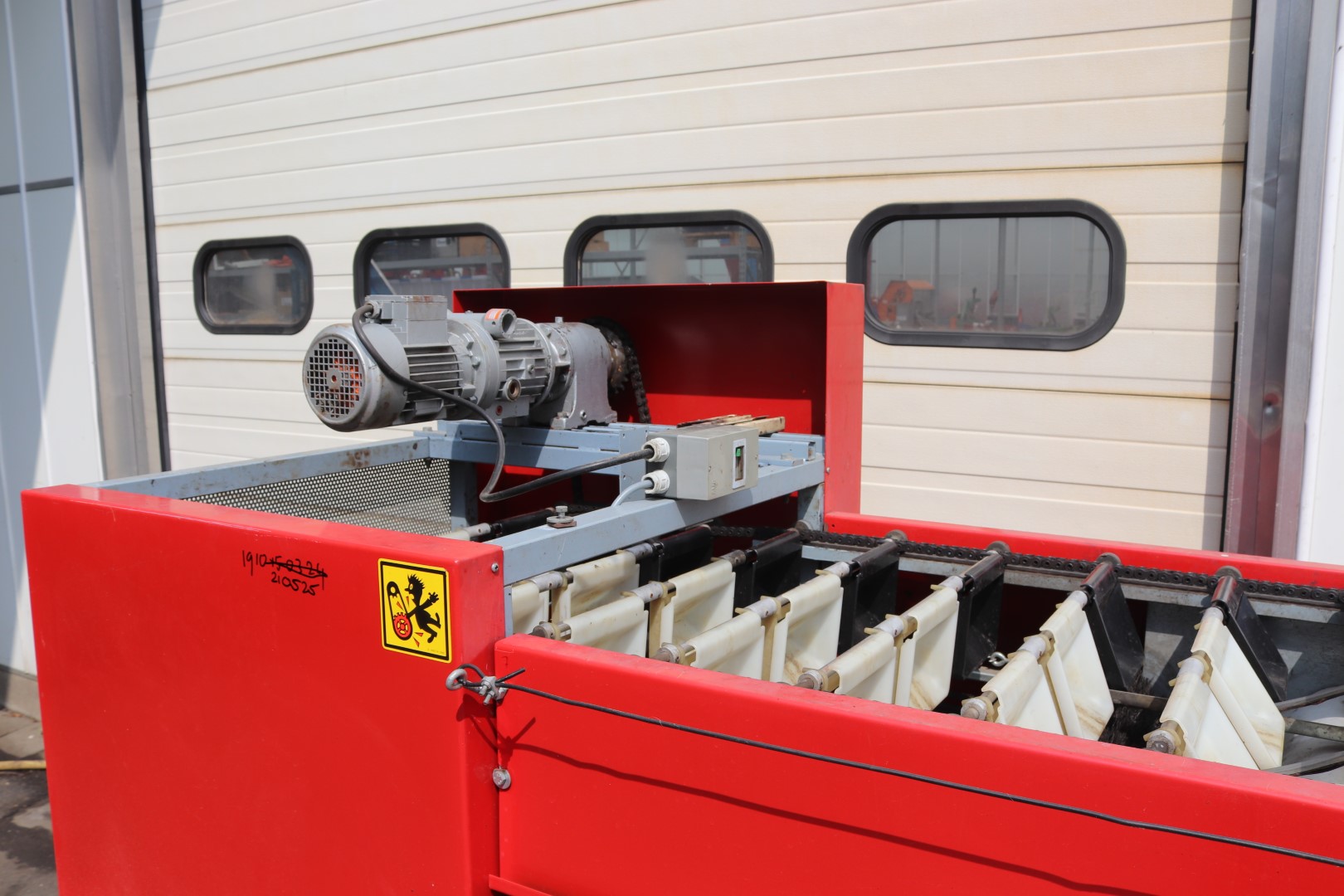 Aweta G3-8+1 weight sorting machine