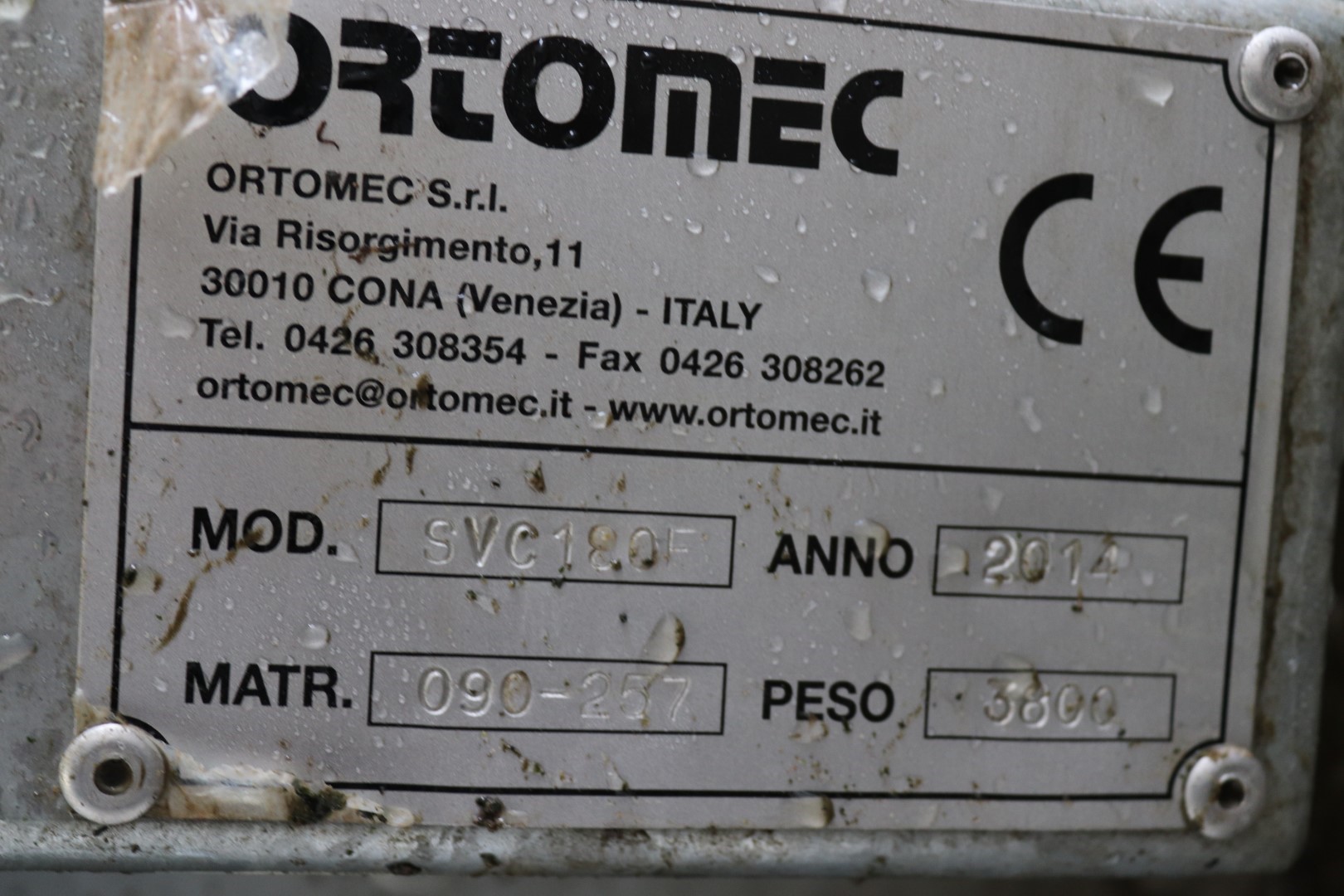 Самоходный листоуборочный комбайн Ortomec 9000