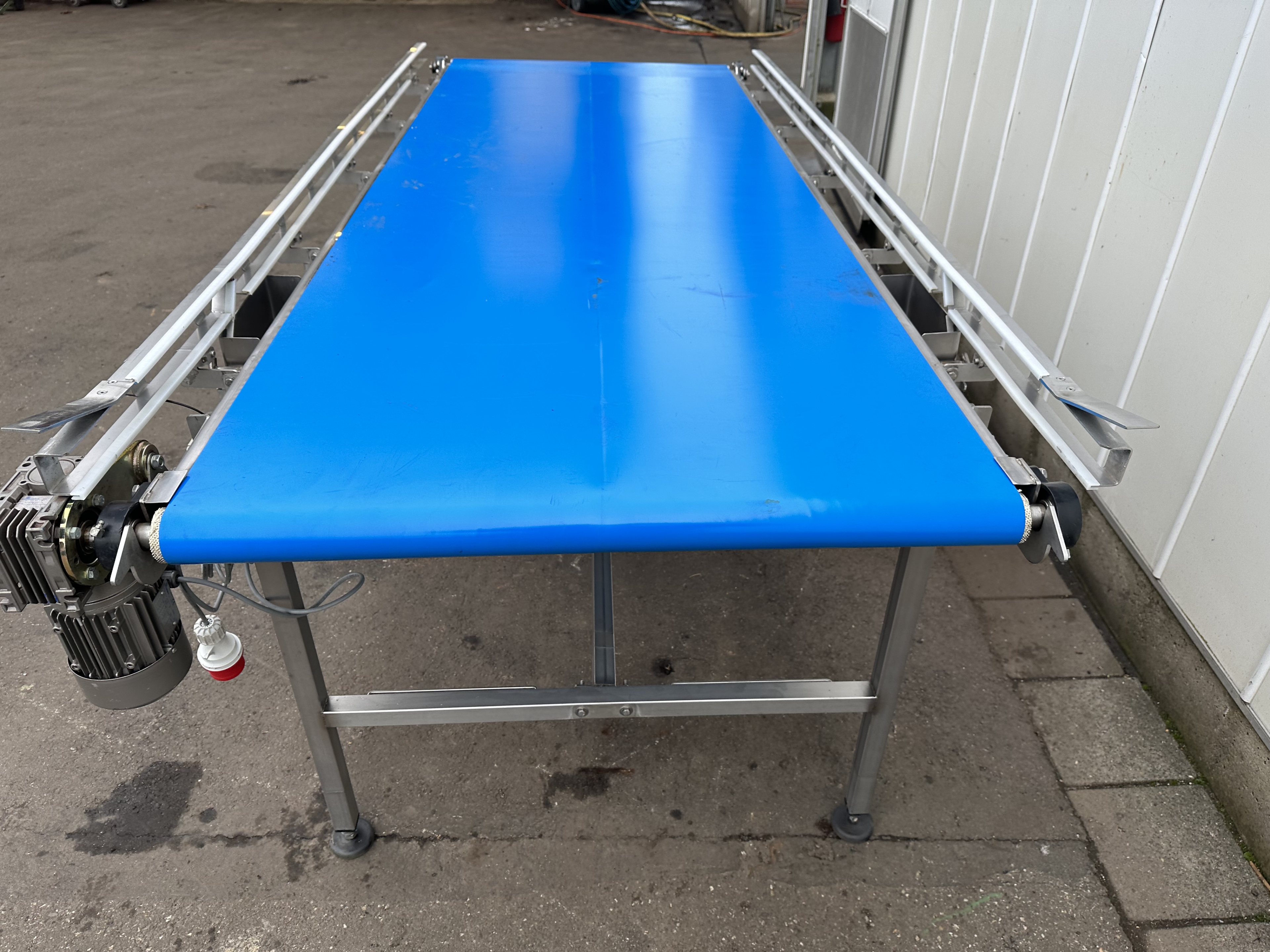 Конвейер Arco из нержавеющей стали 280 x 100 см
