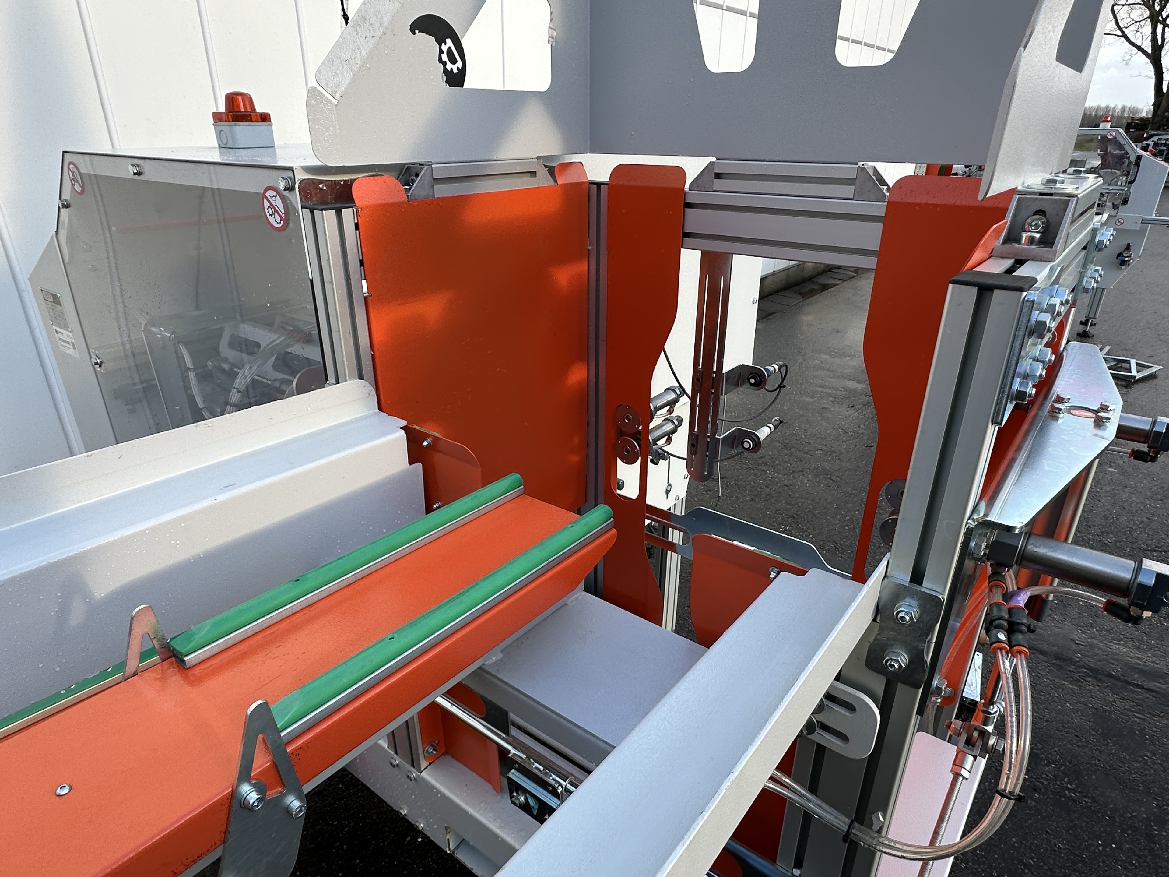 Rev Packaging Solutions Rooster ��������� ������