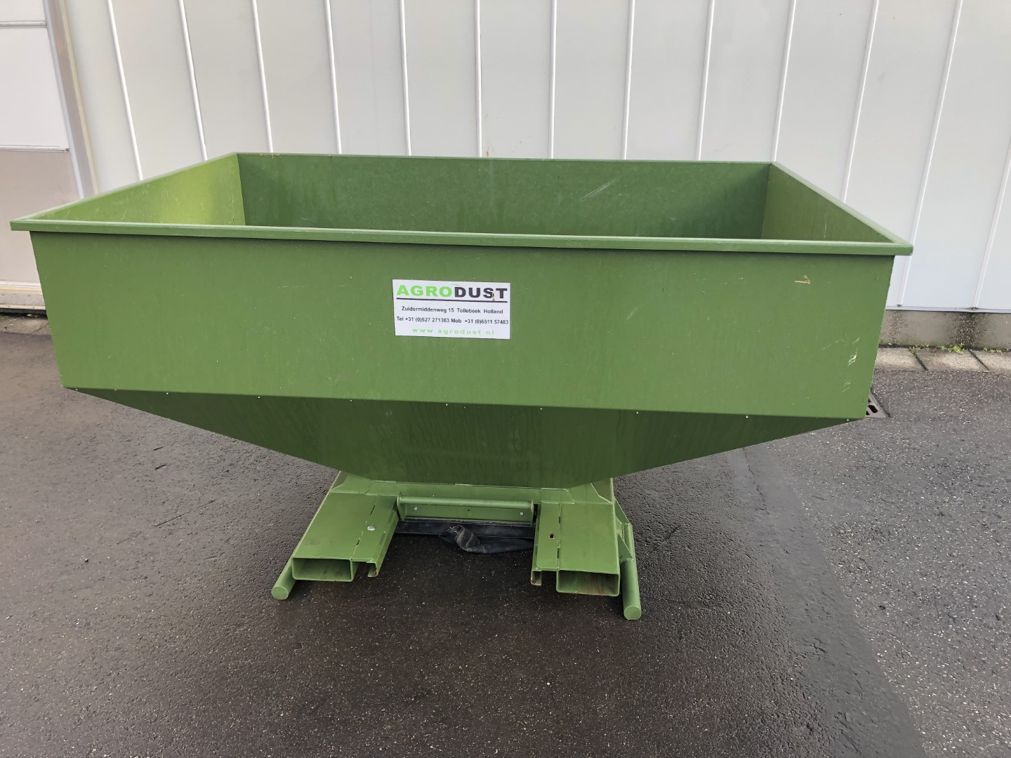 ����������� �������� Agrodust