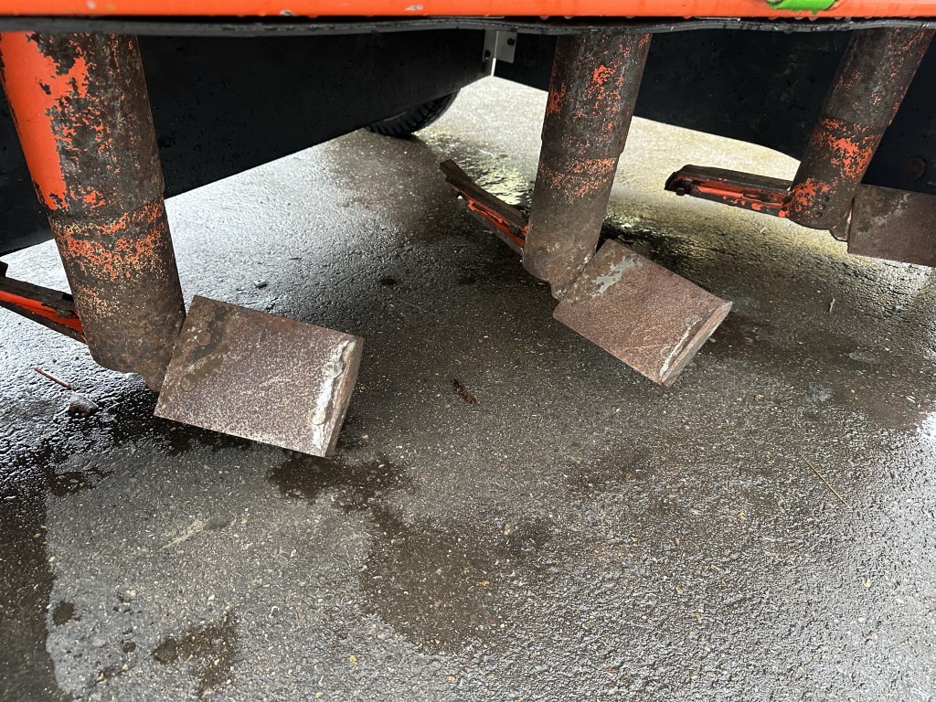 Holaras UM 150-F �������������� ��� ����