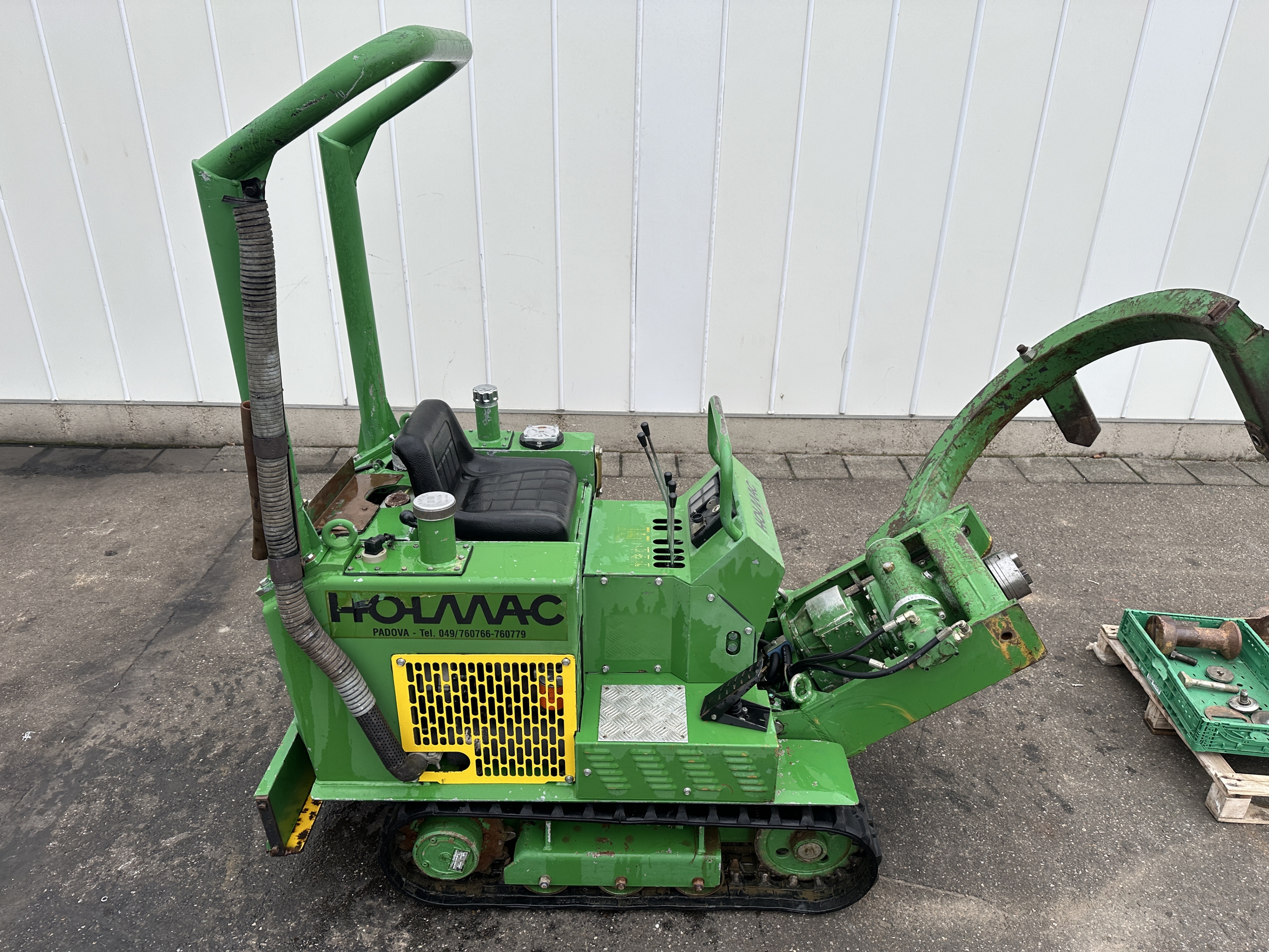 Holmac HZC 16-22 ���������� ������ ��� �������� ������ � �������� � 6 U-��������� ��������
