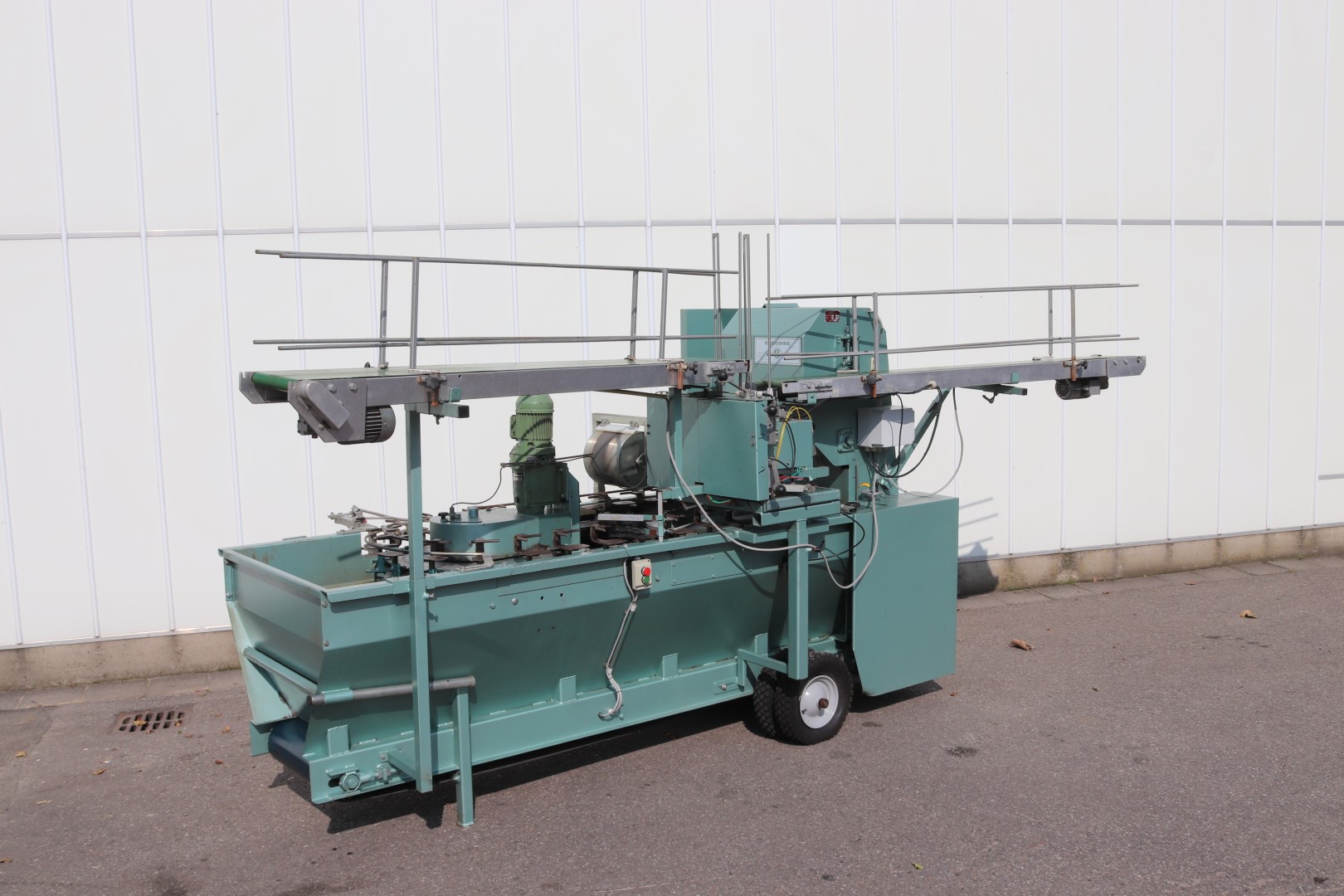 Heto H14C potting machine with 2 potdispensers