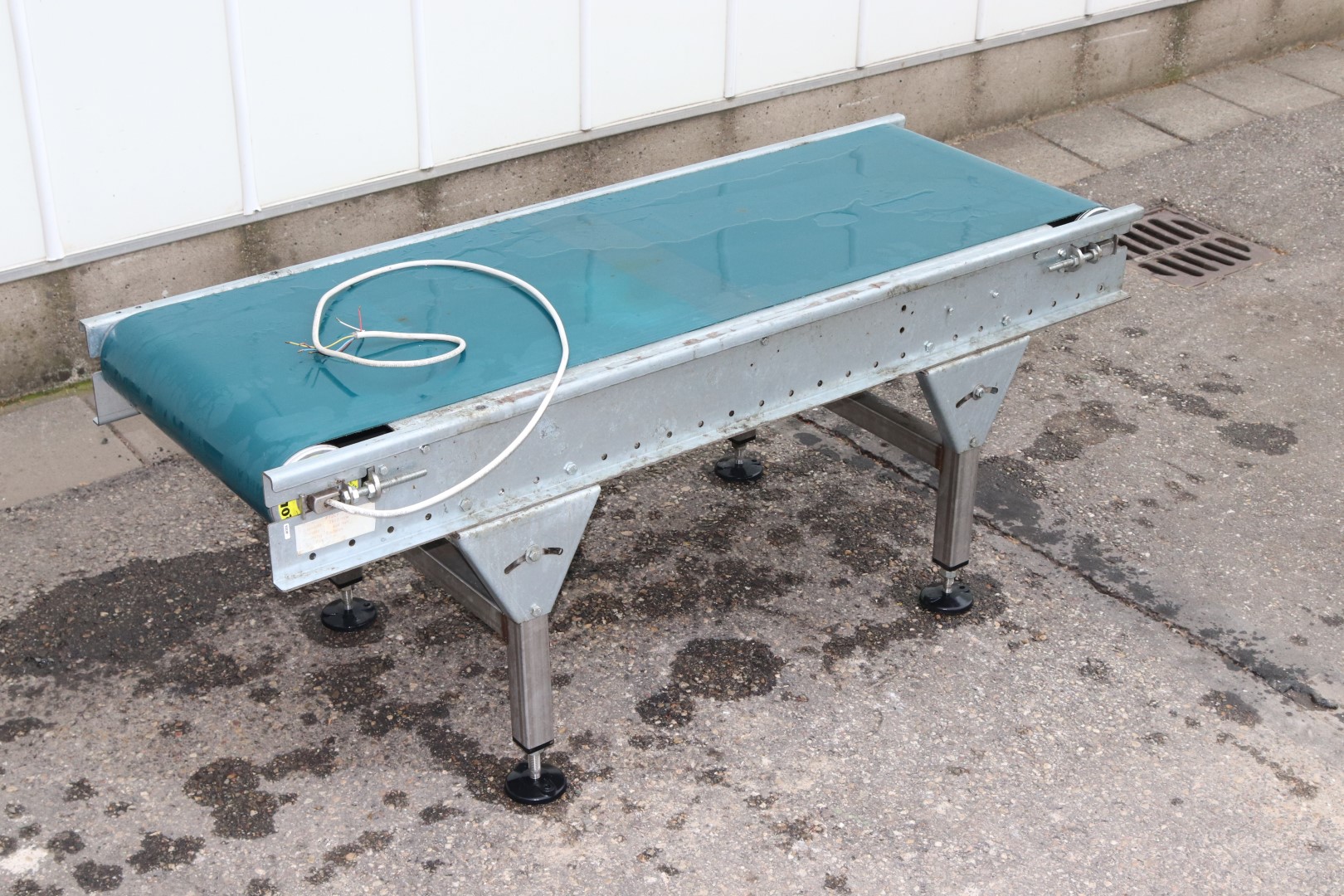 Конвейер 135 x 45 см с барабанным двигателем